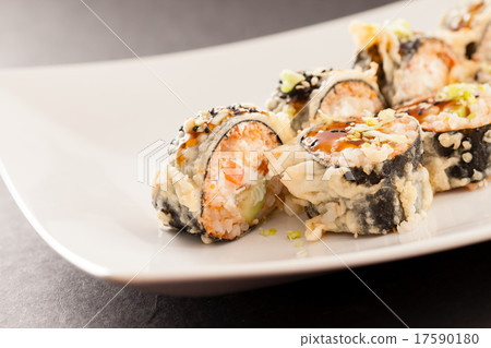 tasty sushi 17590180