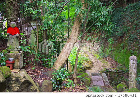 Mr. Jizo of the way of Yamanobe Mr. Jizo of the way of Yamanobe 17590431