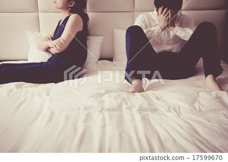 Men and women with trouble 17599670