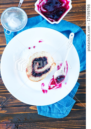 sweet roll 17599766