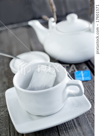 tea in bag 17601571