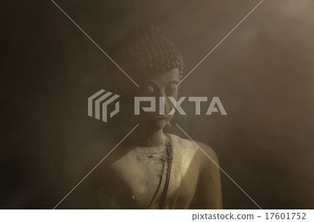 Old buddha statue Old buddha statue 17601752