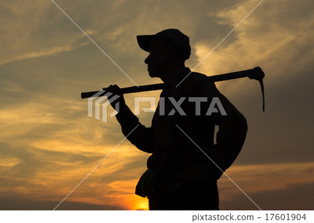 Farmer and sunset 17601904