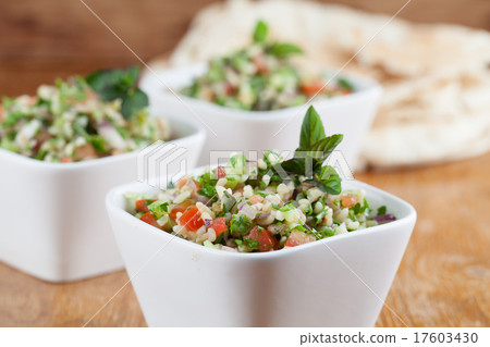 Tabbouleh 17603430