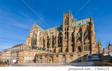 Cathedral Saint-Etienne de Metz - Lorraine, France 17604255