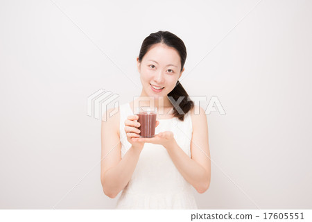 Acai women Acai women 17605551