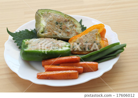 撒上青椒 撒上青椒 17606012