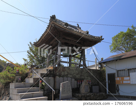 四國佛第73佛教寺廟“釋迦牟尼寺”奧野諾，鐘樓的廢棄禪寺 17606596