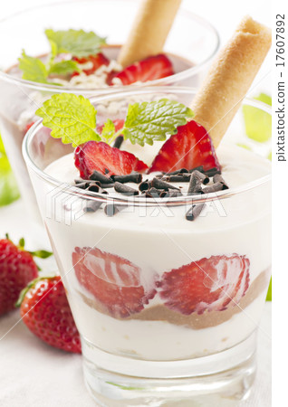 Strawberry dessert Strawberry dessert 17607892