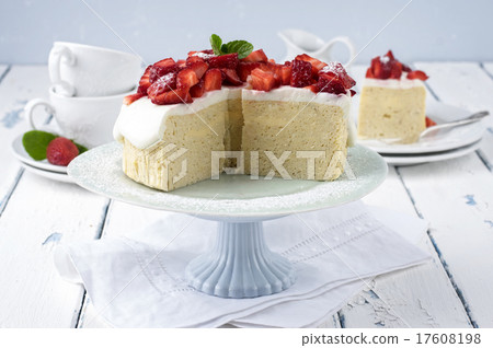 Strawberry Cheese Cake 17608198