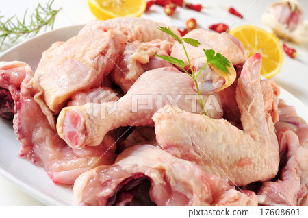 butchered chicken 17608601