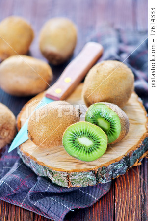 fresh kiwi fresh kiwi 17614333