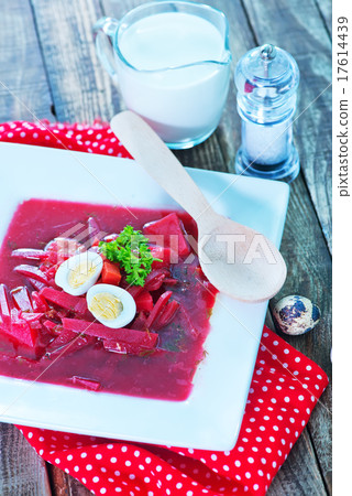 beet soup 17614439