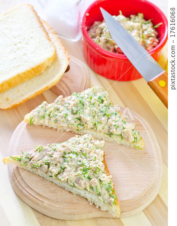 bread with liver of cob bread with liver of cob 17616068