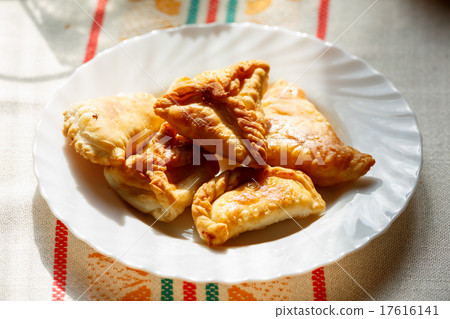 Phyllo cheese patties 17616141