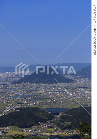 The Sanuki Plain and Sanuki Fuji (Iino Mountain) Viewed from Mt. Omaki The Sanuki Plain and Sanuki Fuji (Iino Mountain) Viewed from Mt. Omaki 17618917