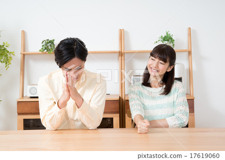 一對夫妻吵架 17619060