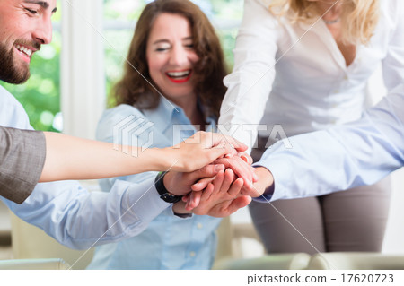 Business Team getting motivation for better work 17620723
