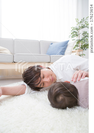 打盹 小睡 幼兒 17623654