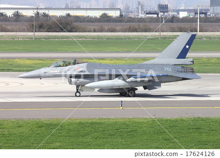 南智智南美智利空軍的F-16戰隼戰鬥機 南智智南美智利空軍的F-16戰隼戰鬥機 17624126