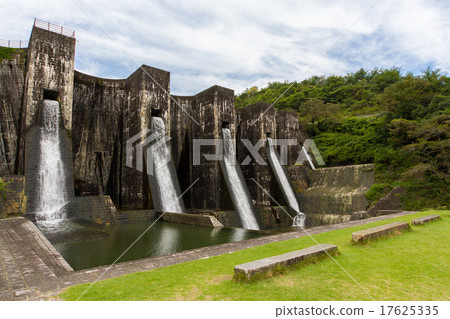 Kagonji-shi Bunshichi Dam, Kagawa Prefecture Kagonji-shi Bunshichi Dam, Kagawa Prefecture 17625335