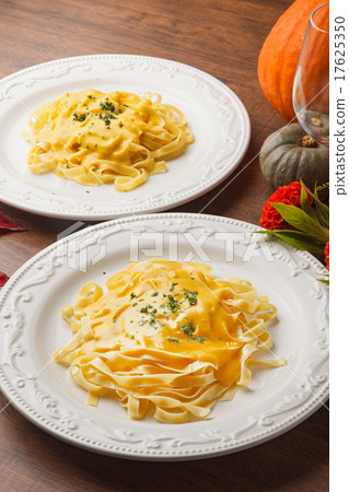 南瓜奶油意大利細麵條 17625350