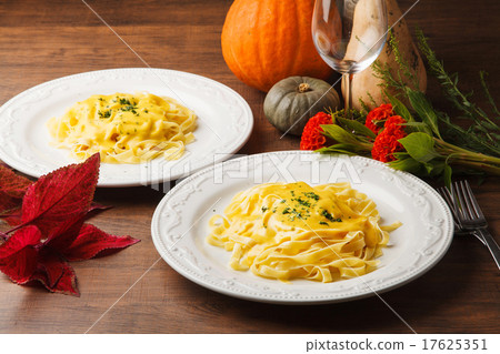 南瓜奶油意大利細麵條 17625351