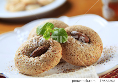 Almond macaroons 17628808