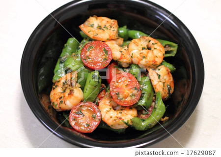 炒甜紅辣椒和蝦 17629087