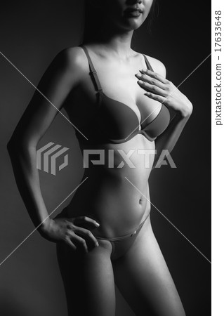 Sexy woman body 17633648