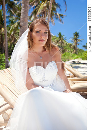 Beautiful bride on tropical beach Beautiful bride on tropical beach 17635014