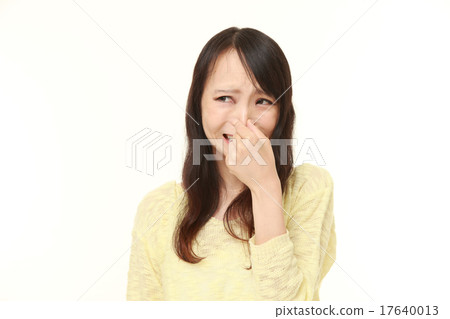 Stinky woman 17640013