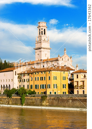 Verona Cathedral - Veneto Italy 17643362