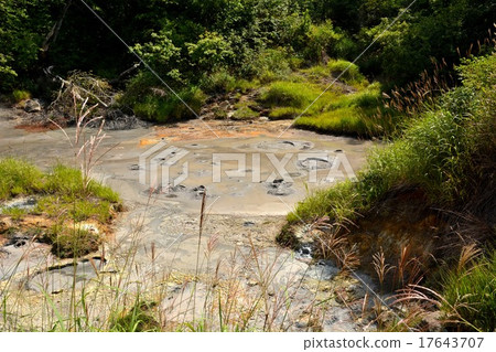 後方遊客中心的Hatimadaira·Muzzy火山(2) 後方遊客中心的Hatimadaira·Muzzy火山(2) 17643707