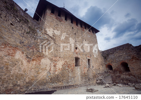 Old Khotyn Fortress 17645110