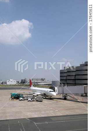 Airport 17645611