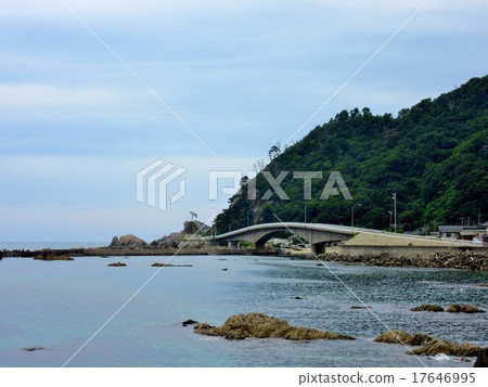 日本海岸美的陽光線·S川流(1) 日本海岸美的陽光線·S川流(1) 17646995