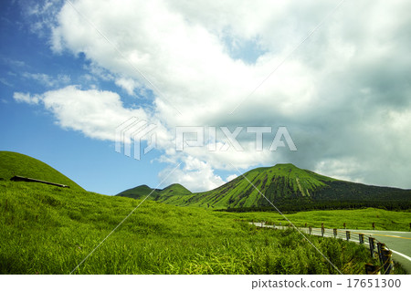 Mt. Aso Volcano 17651300