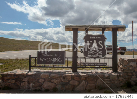 Sigh Welcome to Wyoming 17652445