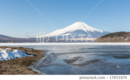 Mount Fuji Iced Yamanaka Lake 17653979