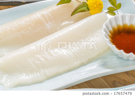 Squid sashimi 17657479