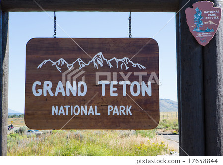Entry to the Grand Teton National Park, Wyoming 17658844