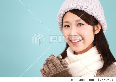 1名女士（每日冬季休閒圍巾大衣針織帽生活方式） 17660695
