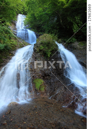 Karasawa Falls 17661669