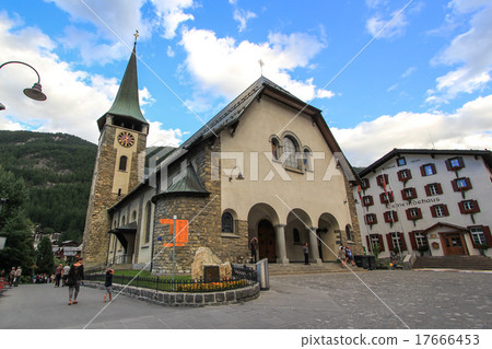 St. Mauricius · Roman Catholic Church (Zermatt, Switzerland) 17666453