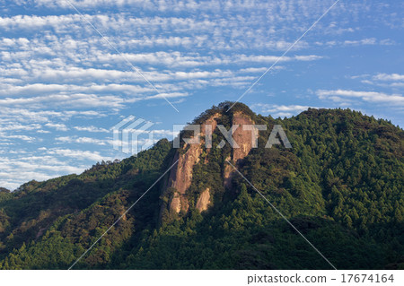 Celestial rock 17674164