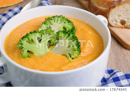Pumpkin soup puree Pumpkin soup puree 17674945