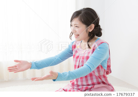 childcare worker, nurse, mother 17679337