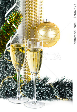 Christmas goblets with baubles 17682373