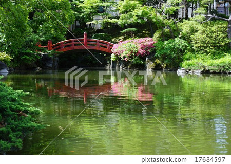 在前安田花園(紅鼓橋和池塘) 在前安田花園(紅鼓橋和池塘) 17684597